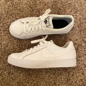 Court Royale AC Sneakers